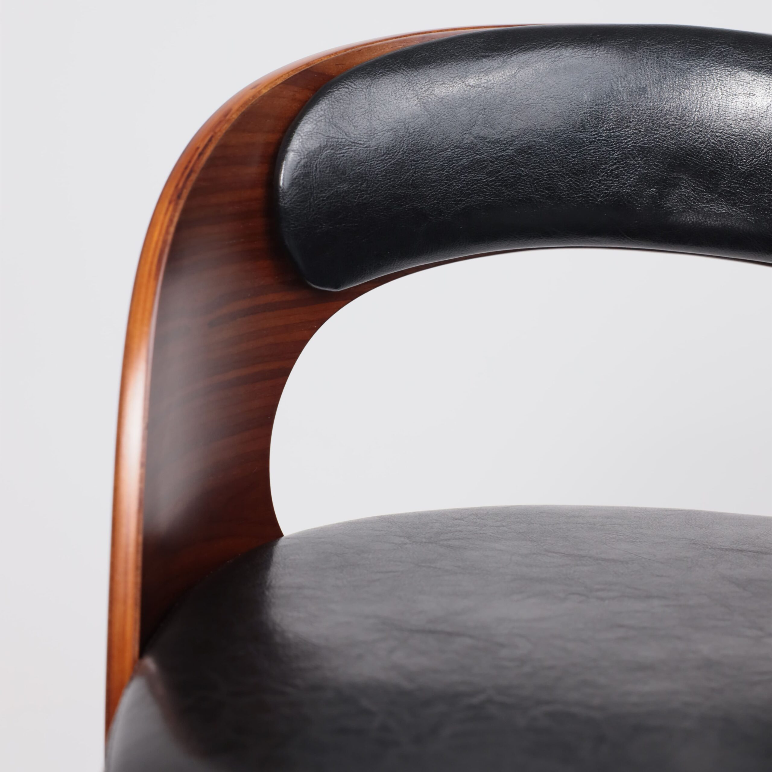 Стул барный BRUNO, экокожа, черный/хром