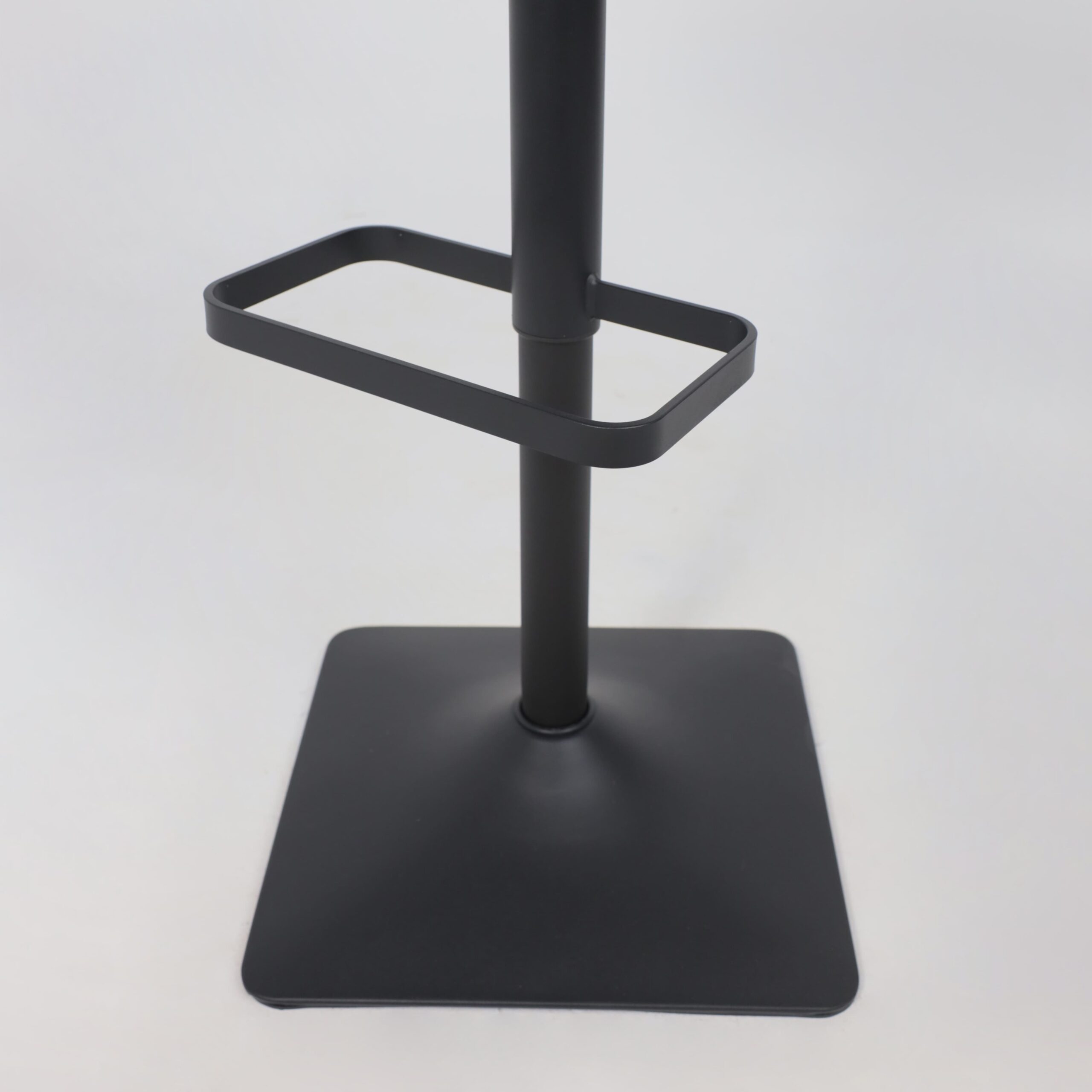 Стул FINCH, барный, экокожа, винтажный черный WATUSI 16/черный