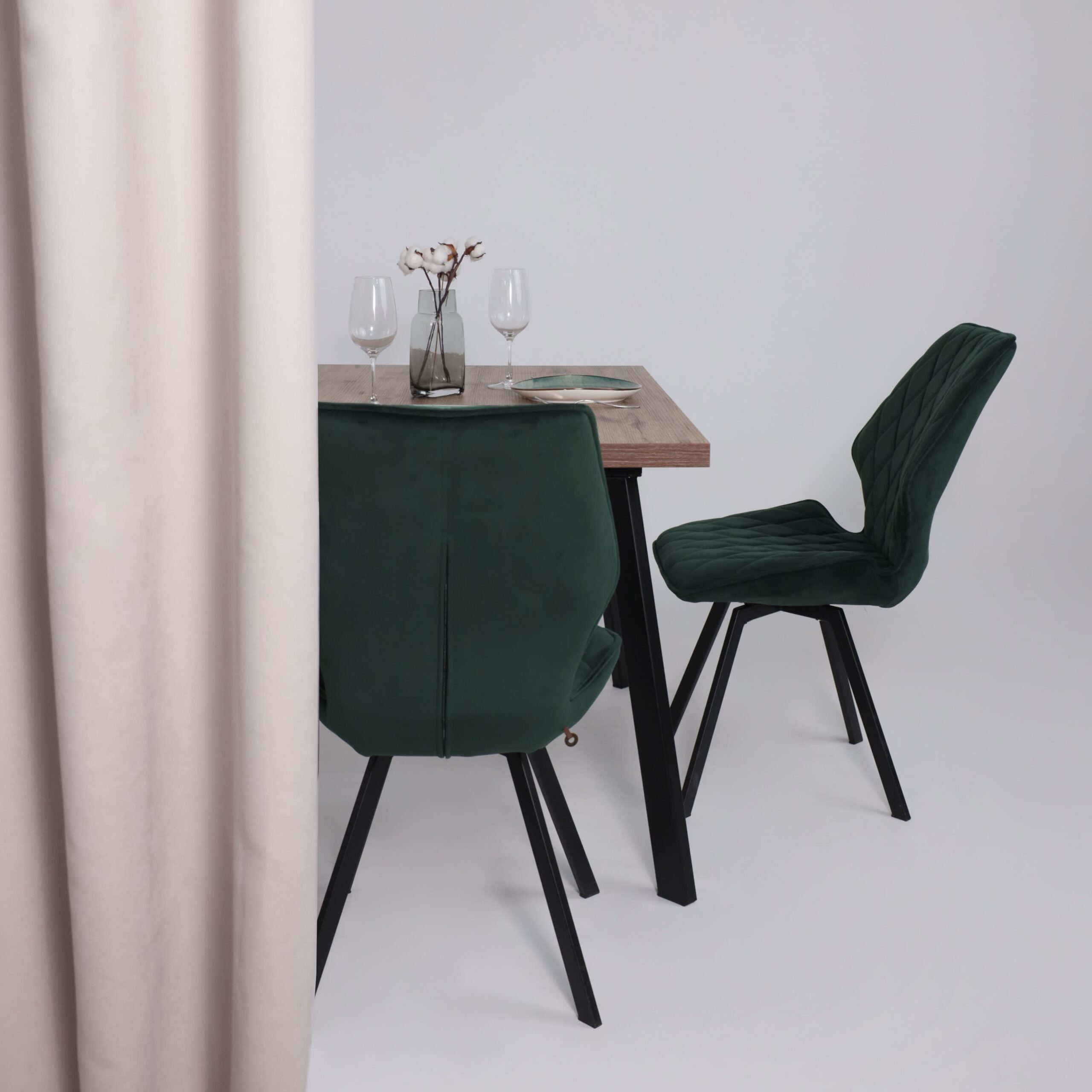 Стол BORG-120, раздвижной 120(160)х80, Дуб Веллингтон/Чёрный