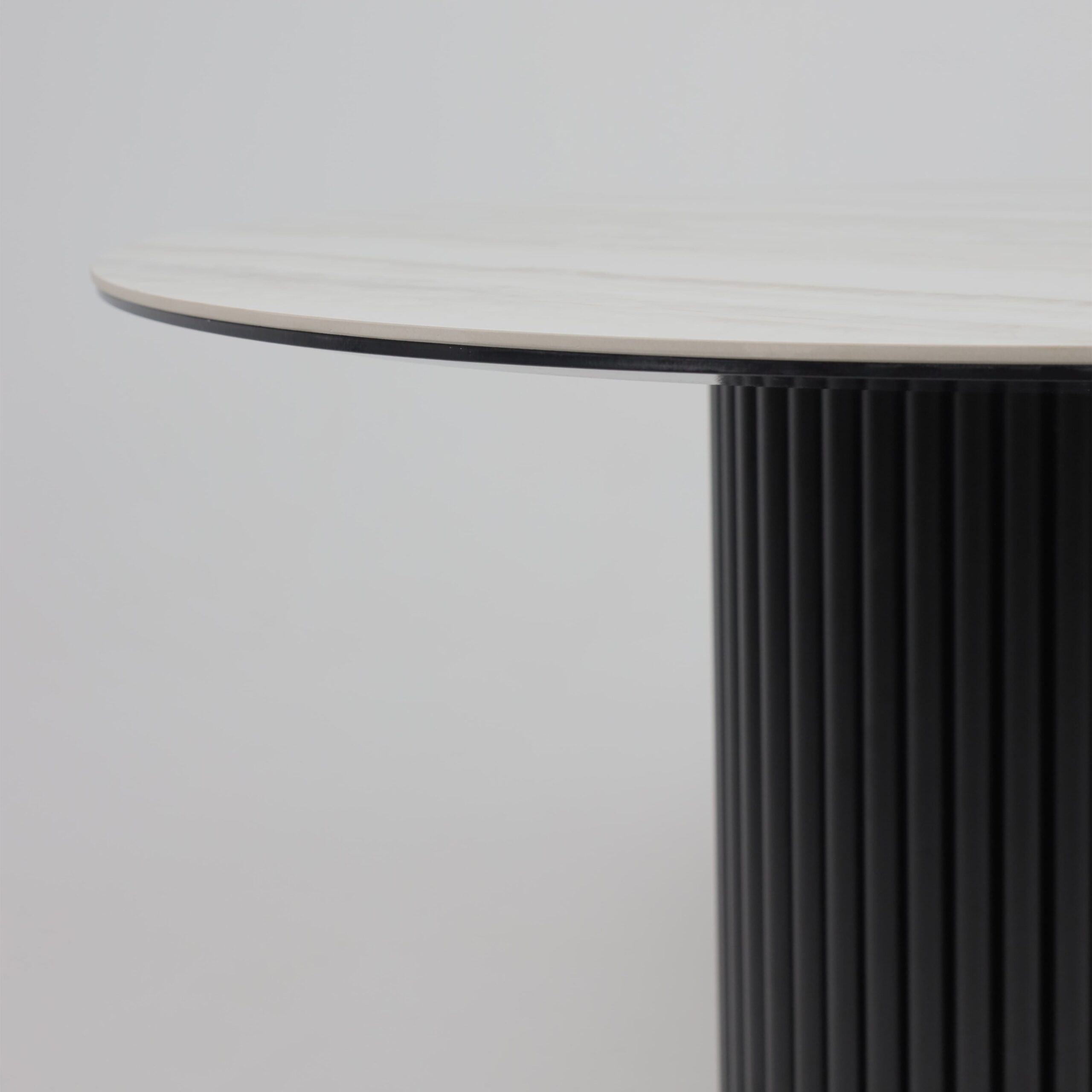 Стол РАУНД,керамика 2 кат. Д 1100, Камень белый Elyt pulido/ Черный матовый