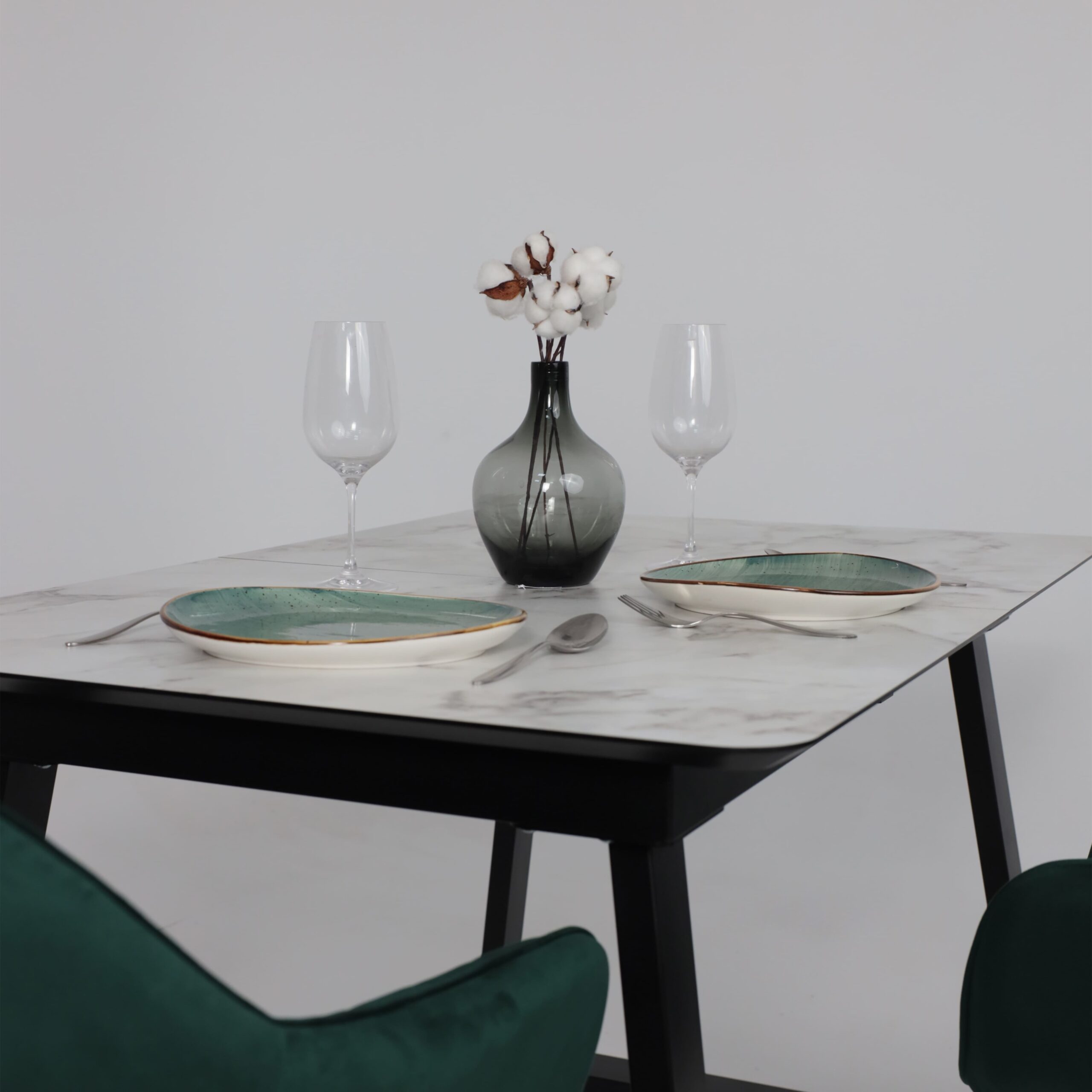 Стол AV 1208, HPL+МДФ,  раздвижной 1200 (1600)*800 Виктори натуральный/черный