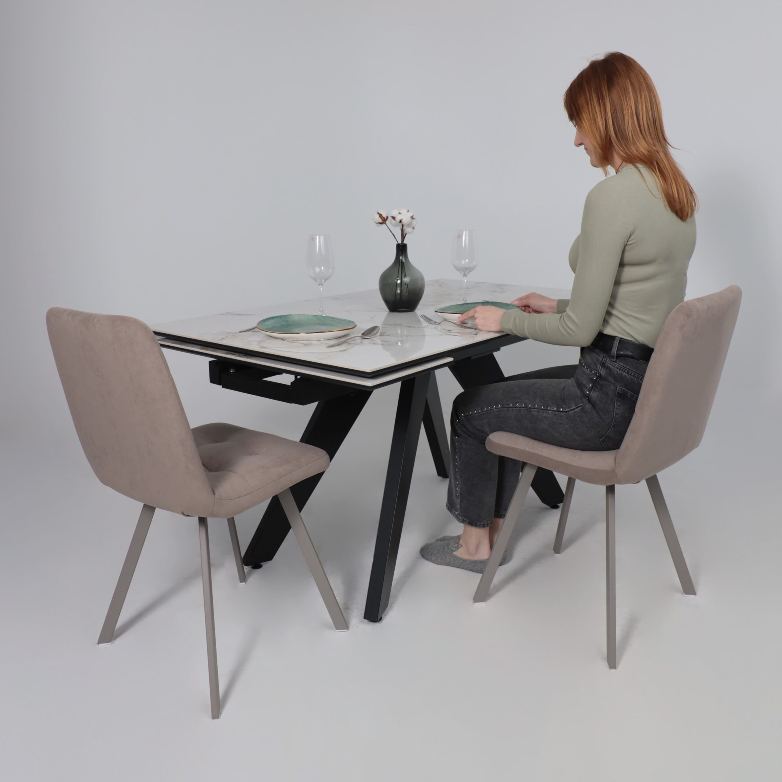 Стол AV 2122, МДФ+керамика, раздвижной 1400 (2000)*850 натуральный, глянцевый GOLD JADE/черный