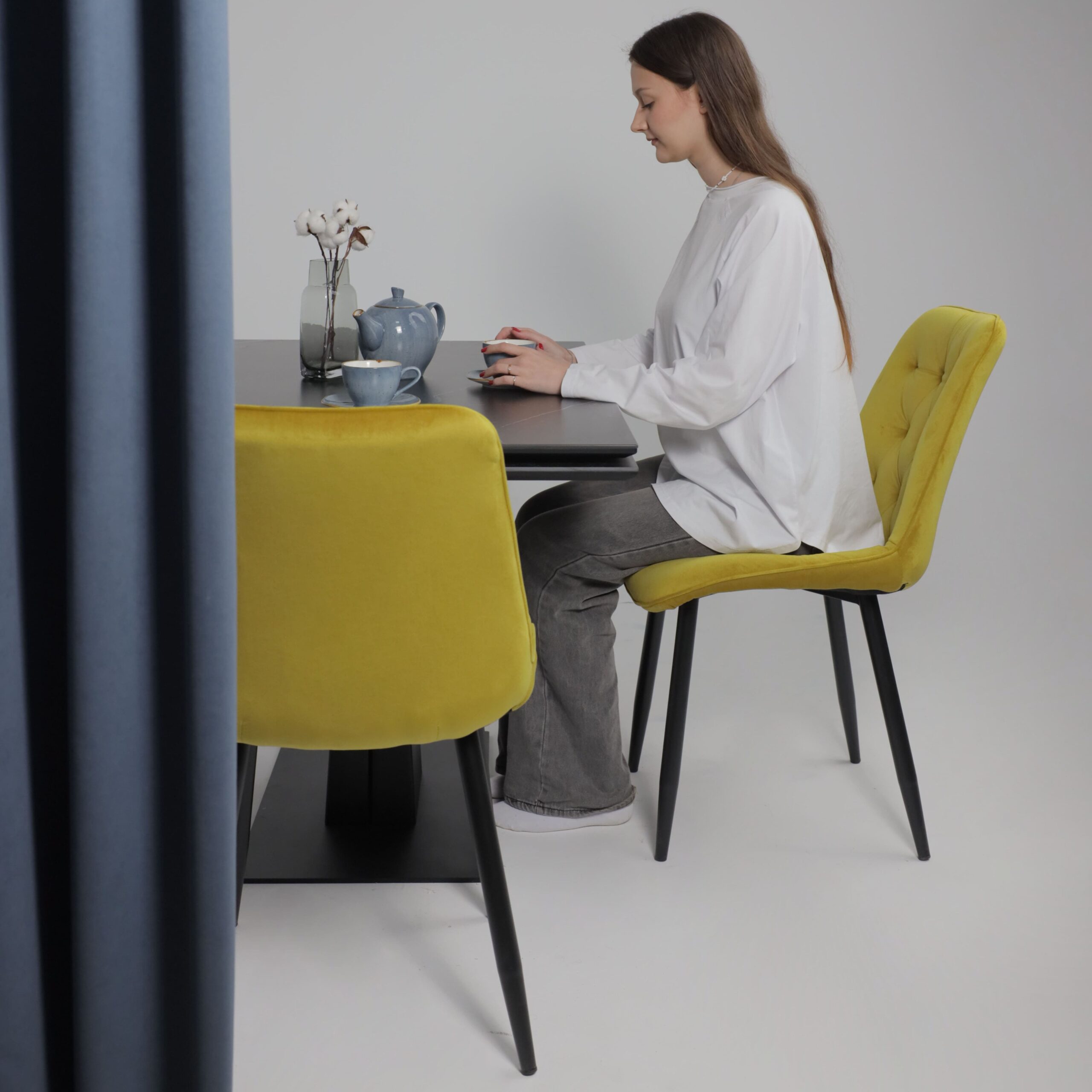 Стол AV 2119, МДФ+керамика, раздвижной 1200 (1800)*800 черный, матовый SHAKESPEARE/черный