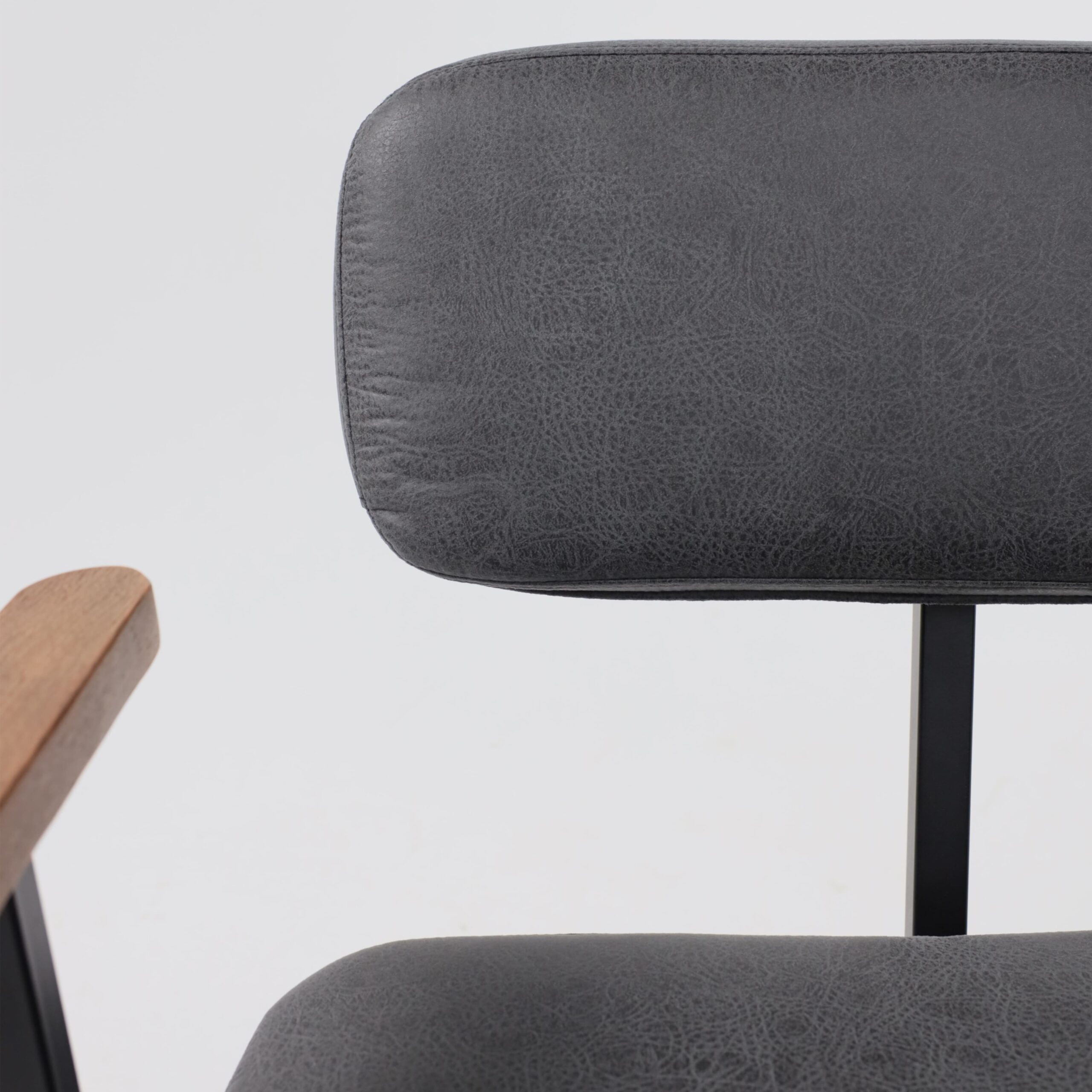 Кресло BOOKER, экокожа винтажный черный WATUSI 16/черный