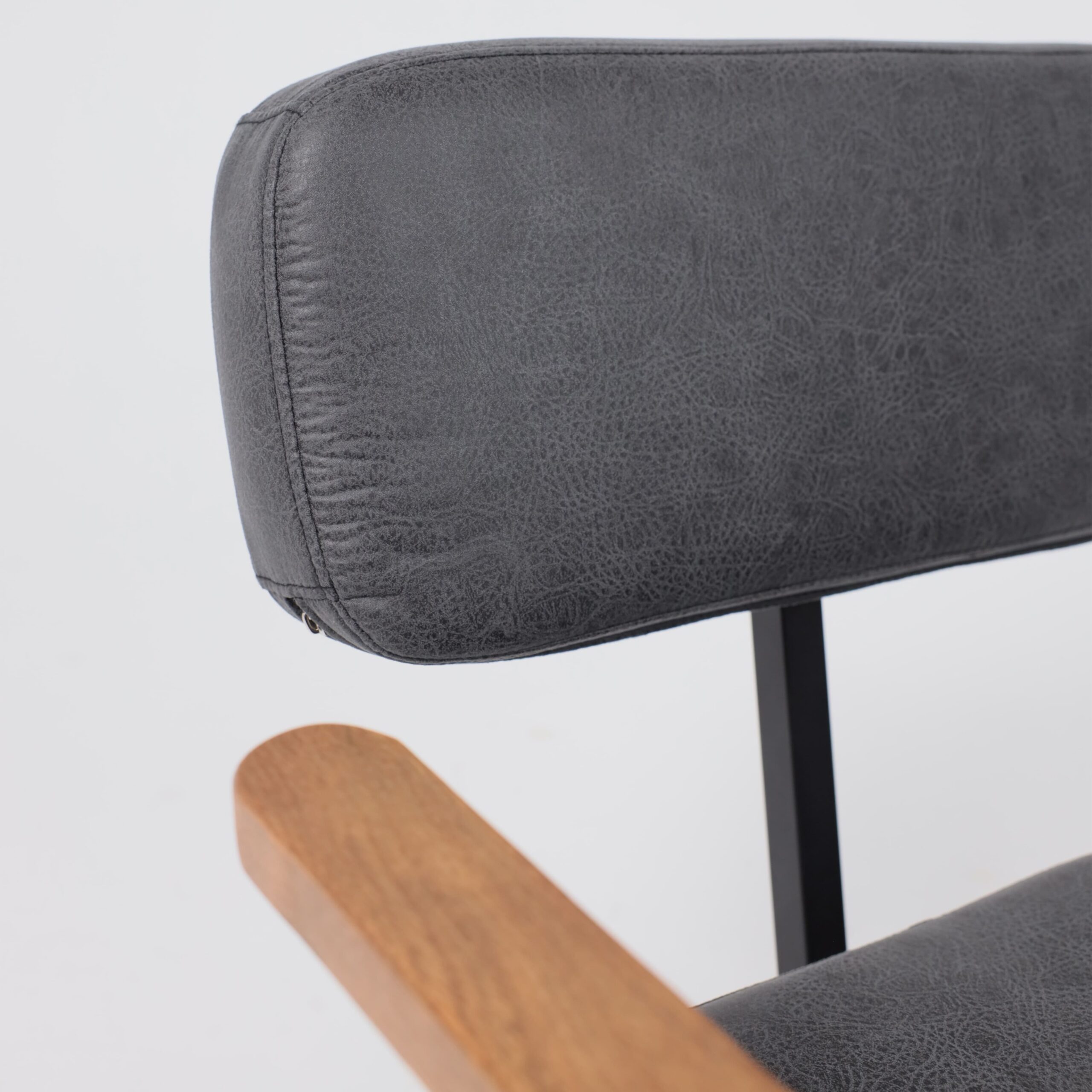 Кресло BOOKER, экокожа винтажный черный WATUSI 16/черный